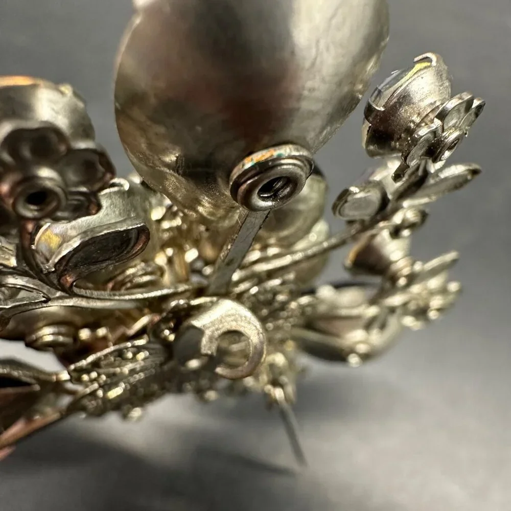 Vintage Brooch Pin Black Aurora Borealis Rhinestones Triangle Statement READ - Picture 10 of 12